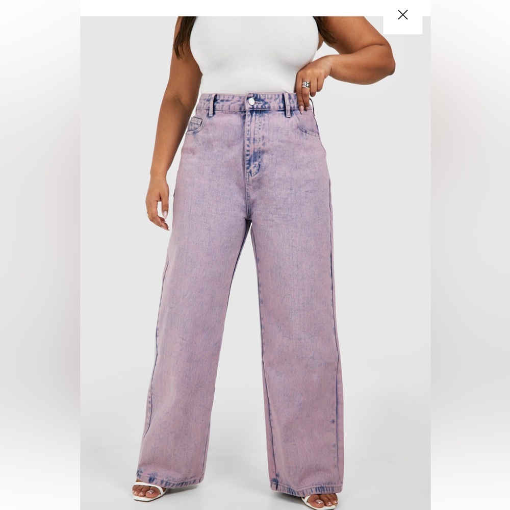 Signature 8 Pink Tinted Wash Jeans Size Medium Great Condition